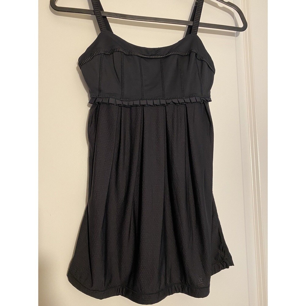 Lululemon top Black Ruffled Athletic Sleeveless Size 2‎